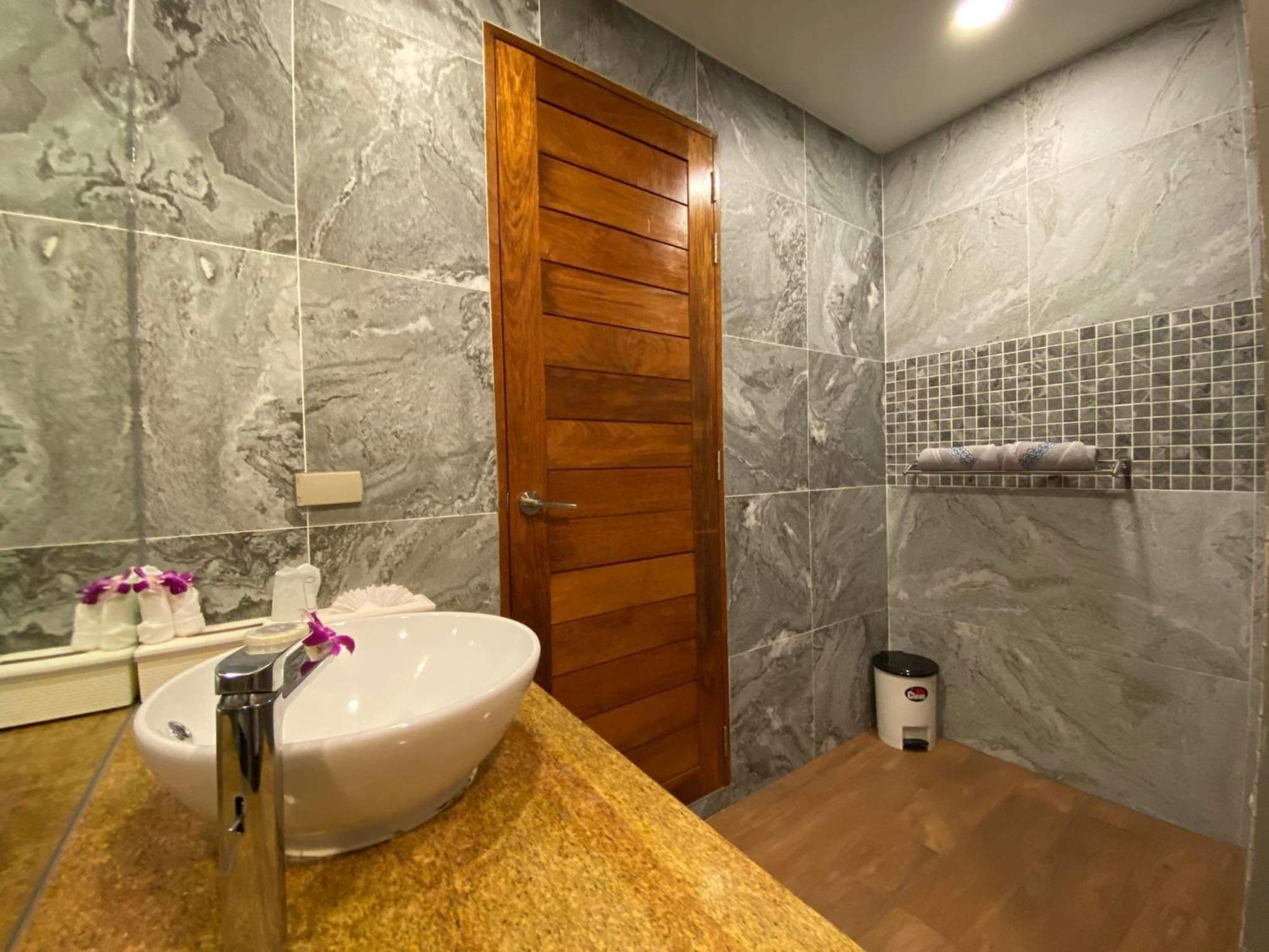 Twin Villas Seaview Kata Bagian luar foto